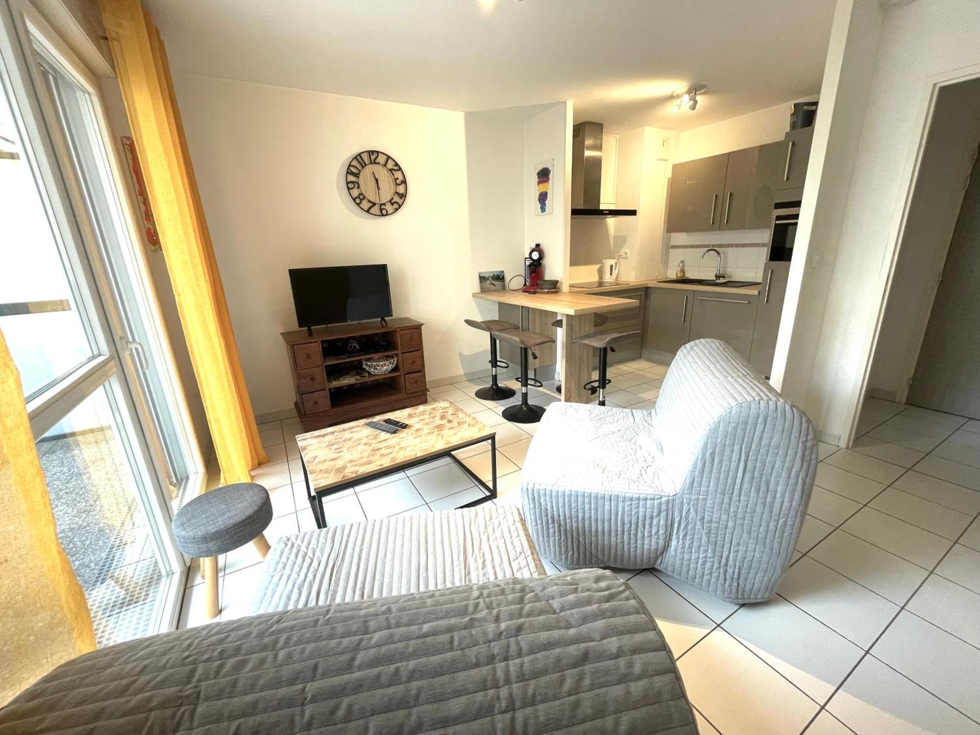 Majestic Apartment Безансон Екстериор снимка